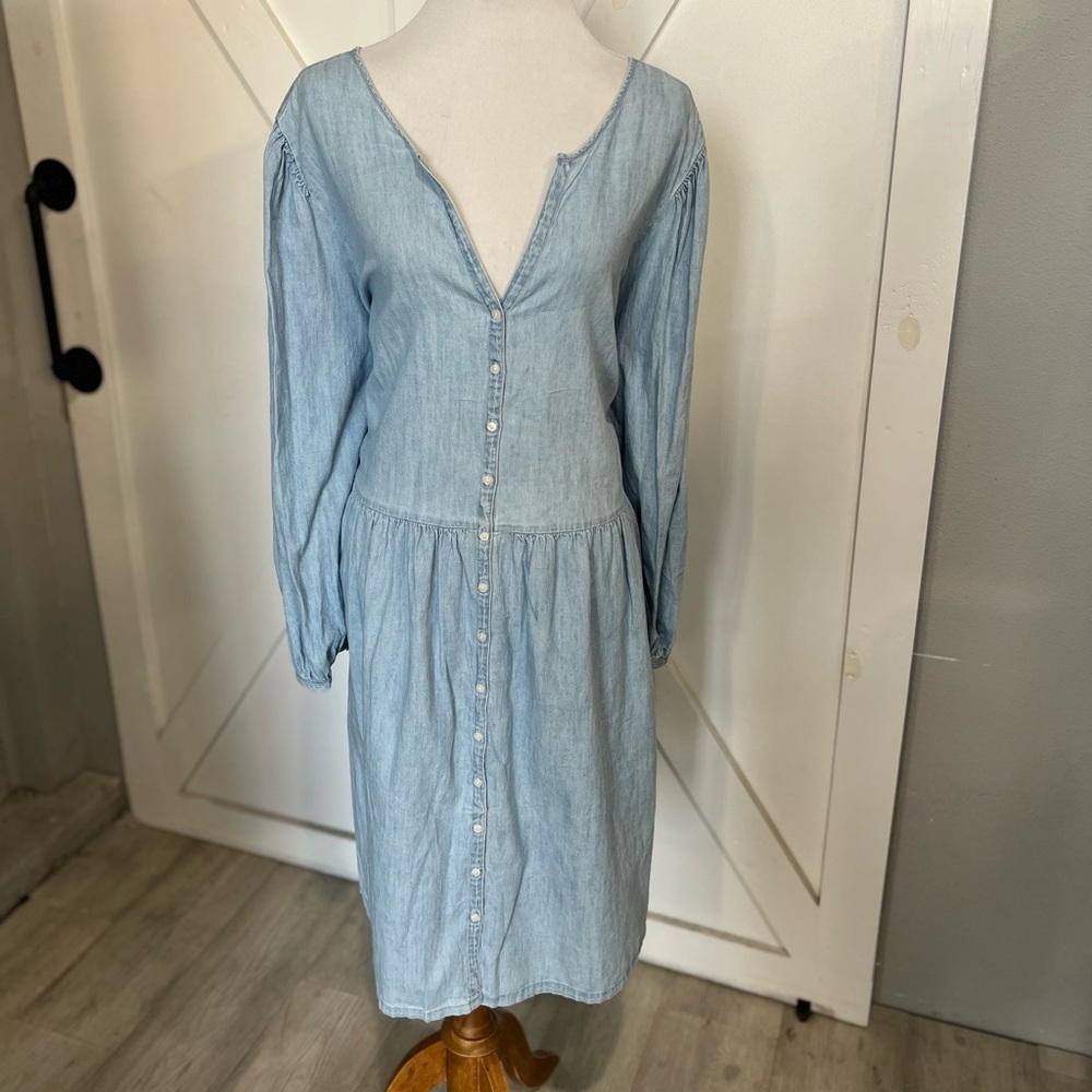 Old Navy light wash jean dress